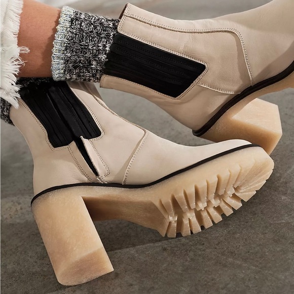 NIB $188 Free People James Chelsea White Boots 38.5 fits USA 8 or 8.5 Chunky NEW - Picture 4 of 17